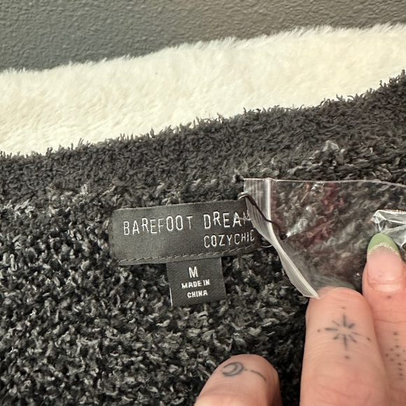 New barefoot dreams seaside cozychic crewneck pullover camo - Picture 3 of 5